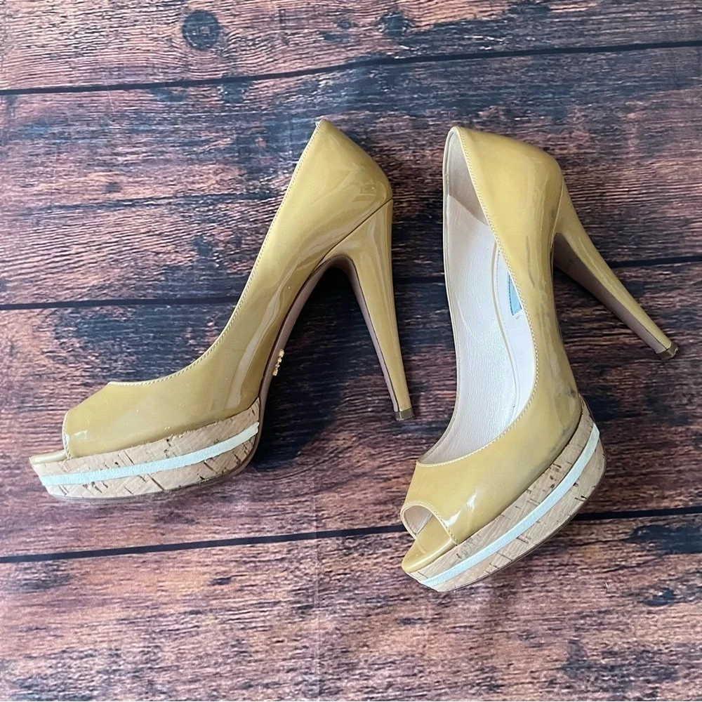 Prada Vernice Cork Sabbia Heels - Picture 6 of 10